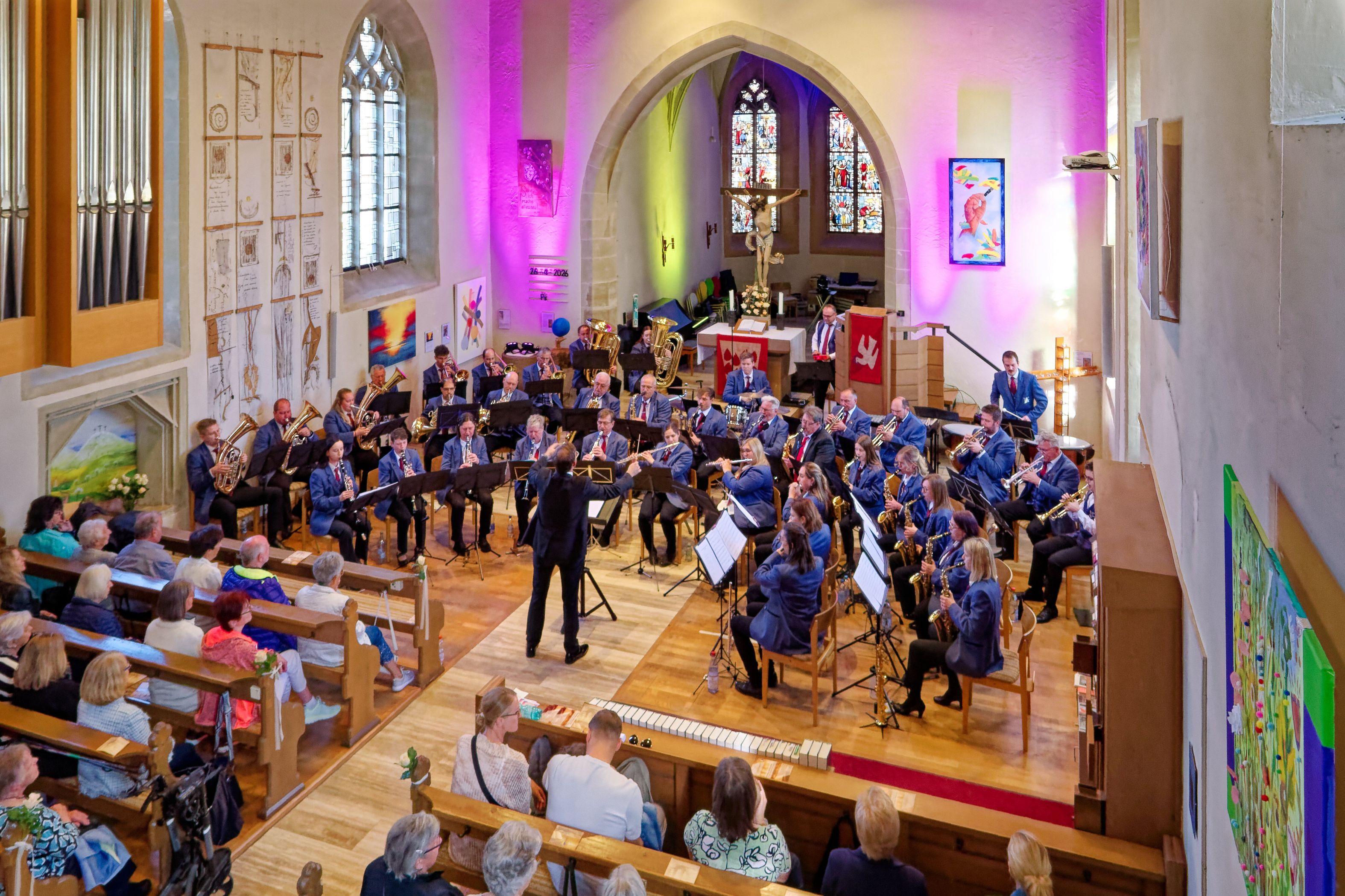 Bild_in_Kirche.jpg